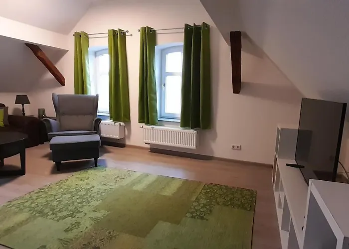 شقة Auf Vierseitenhof